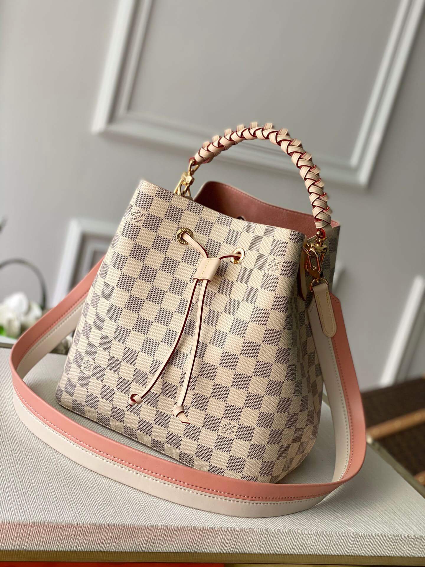 N40344 Neonoe BB Damier Azur bucket bag white real leather trim