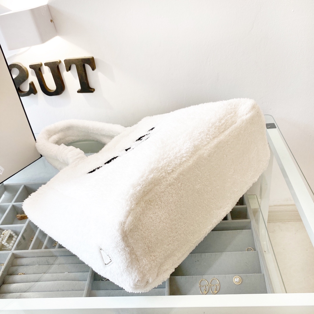 PR TERRY TOTE BAG WHITE 41CM 1BG130 2DXO F0964 V MWO