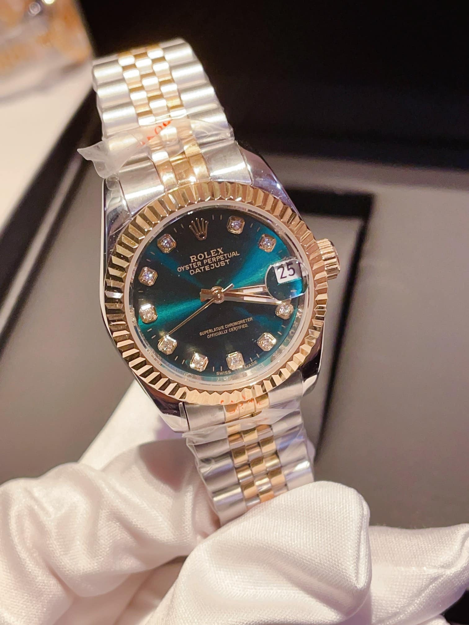 ROLEX DATEJUST 31 GOLD WITH GREEN FACE 40MM