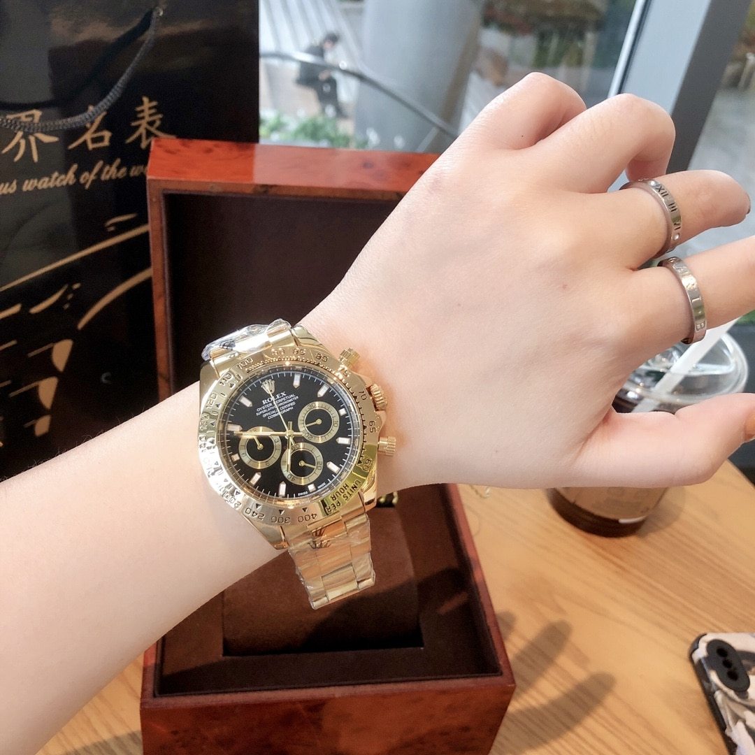 ROLEX COSMOGRAPH DAYTONA 40MM