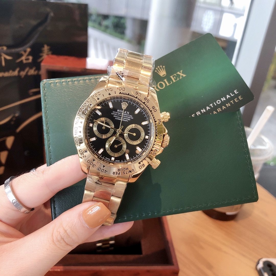 ROLEX COSMOGRAPH DAYTONA 40MM