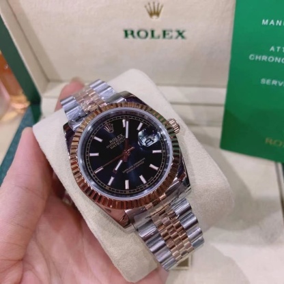 ROLEX OYSTER PERPETUAL DATEJUST BLACK DIAL WITH SILVER AND EVEROSE GOLD STRAP 36MM 116231