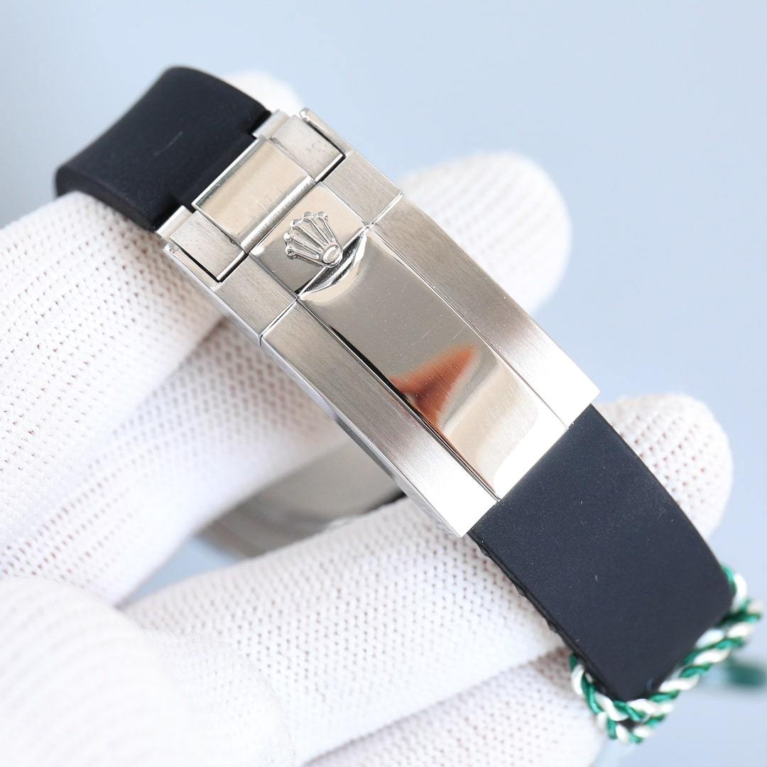 ROLEX COSMOGRAPH DAYTONA MICKEY MOUSE WHITE DIAL 40MM 116519LN 0027