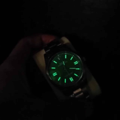 ROLEX OYSTER PERPETUAL WATCH 41MM GREEN DIAL 126000 0005