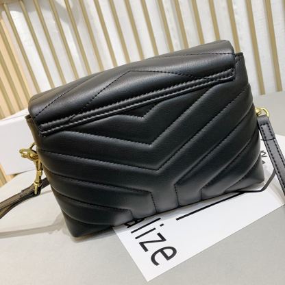 YSL LOULOU TOY STRAP BAG IN QUILTED Y LEATHER BLACK 678401DV7071000