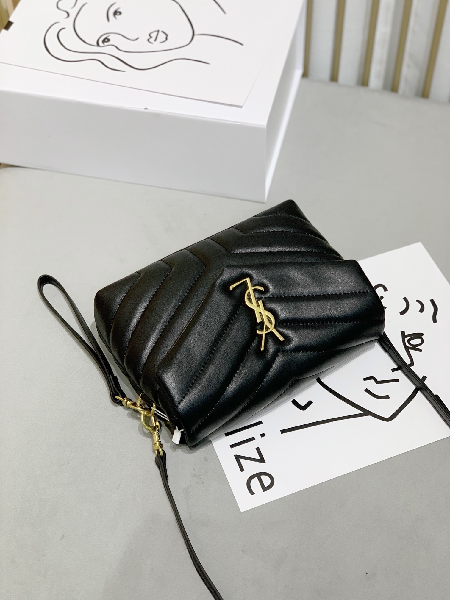 YSL LOULOU TOY STRAP BAG IN QUILTED Y LEATHER BLACK 678401DV7071000