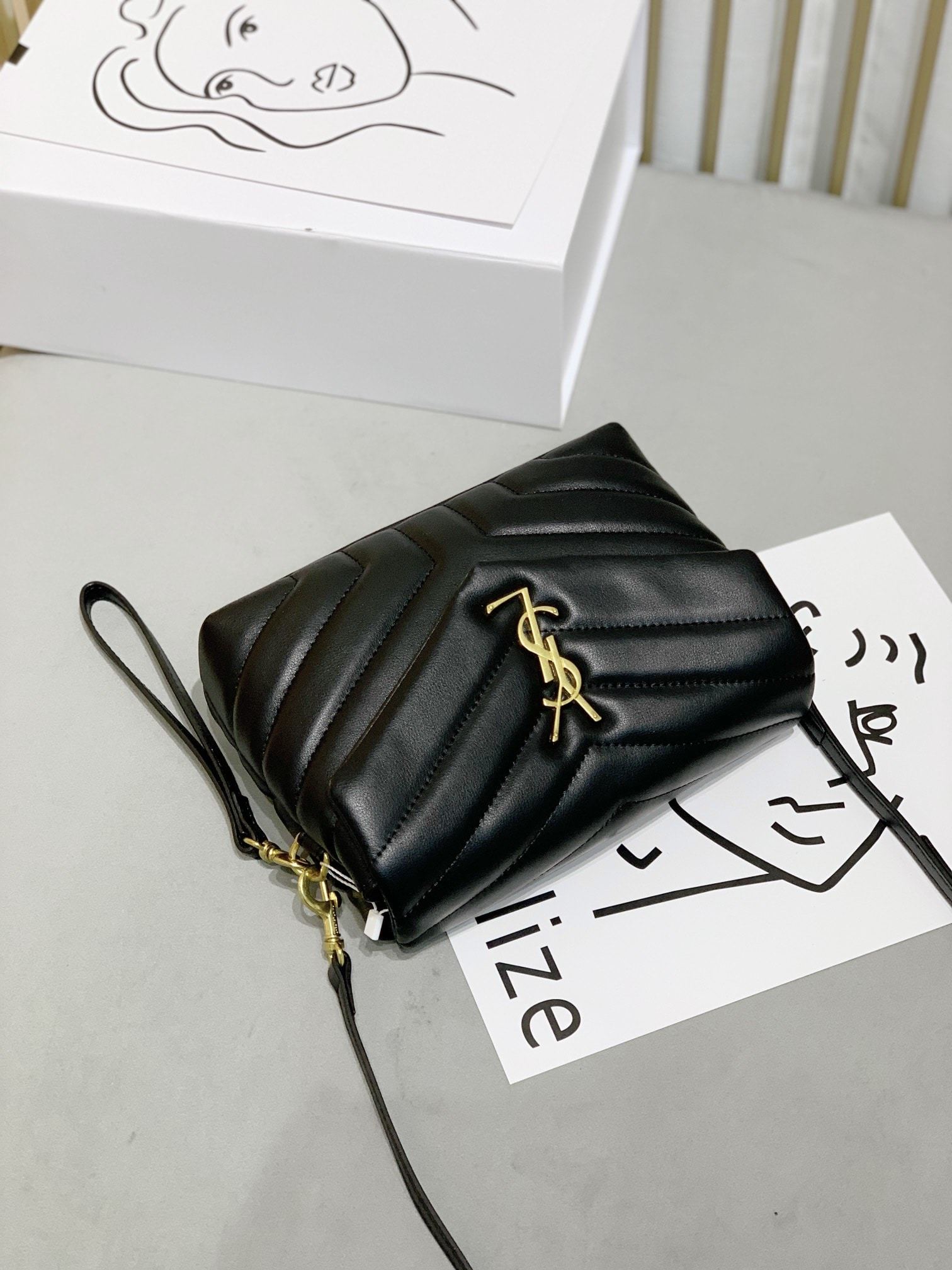 YSL LOULOU TOY STRAP BAG IN QUILTED Y LEATHER BLACK 678401DV7071000