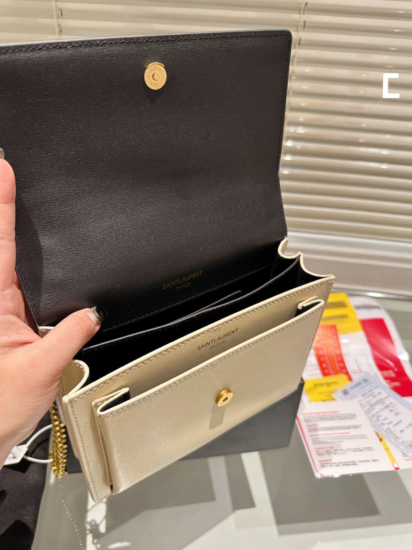 YSL SUNSET MEDIUM CHAIN BAG IN SMOOTH LEATHER 442906D42EW1089