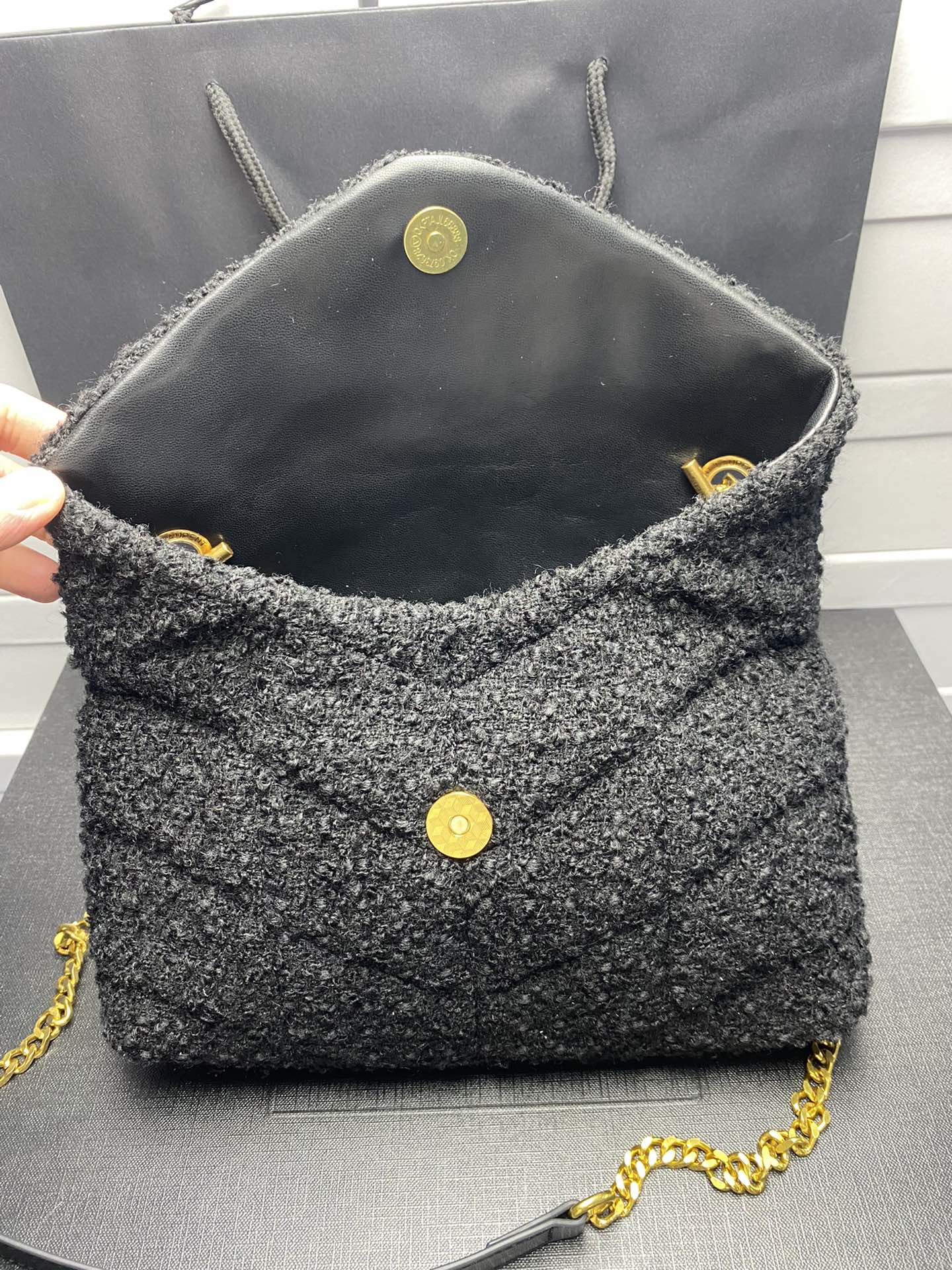 YSL SMALL LOULOU BOUCLE BAG BLACK 23CM