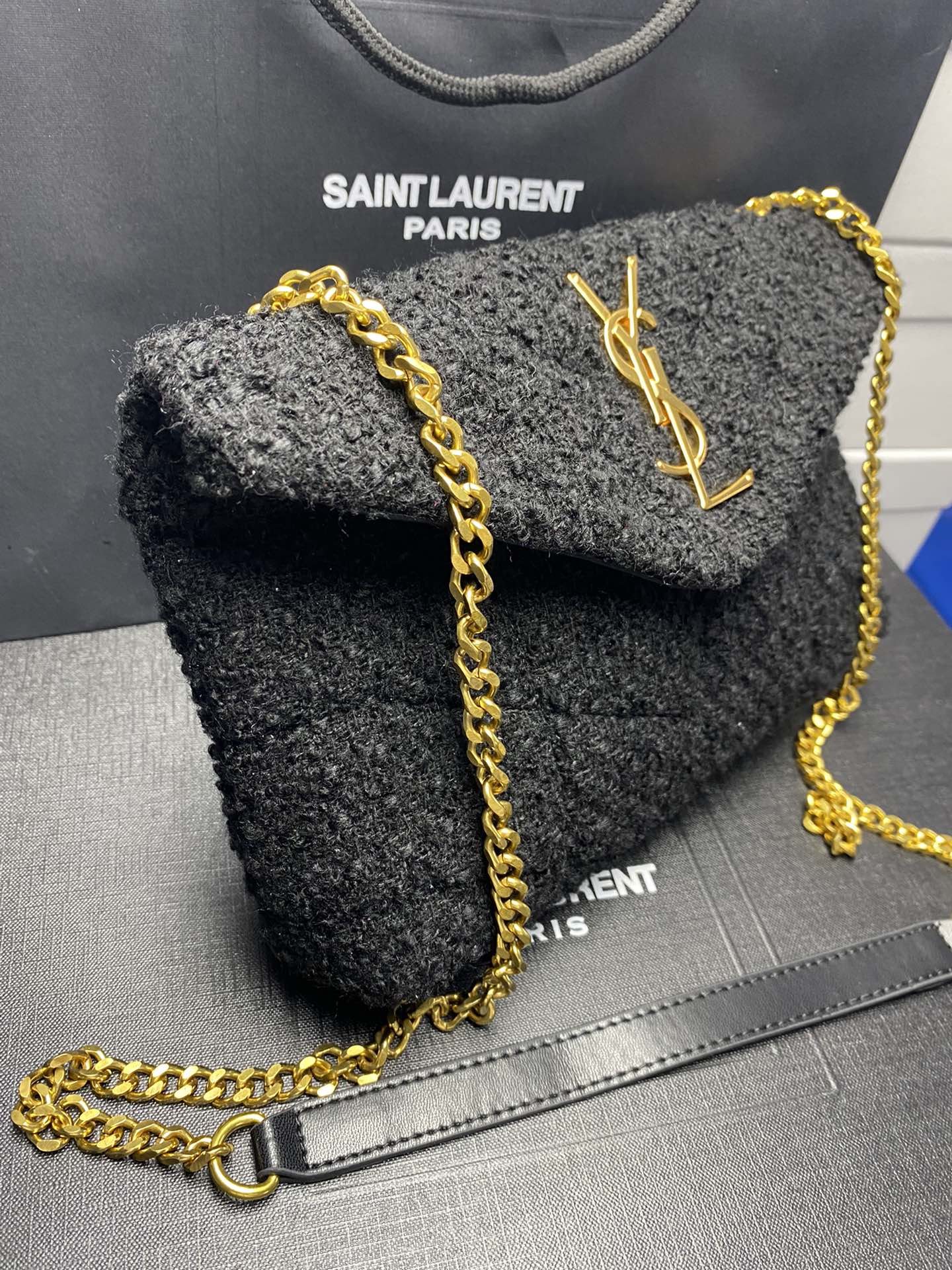 YSL SMALL LOULOU BOUCLE BAG BLACK 23CM
