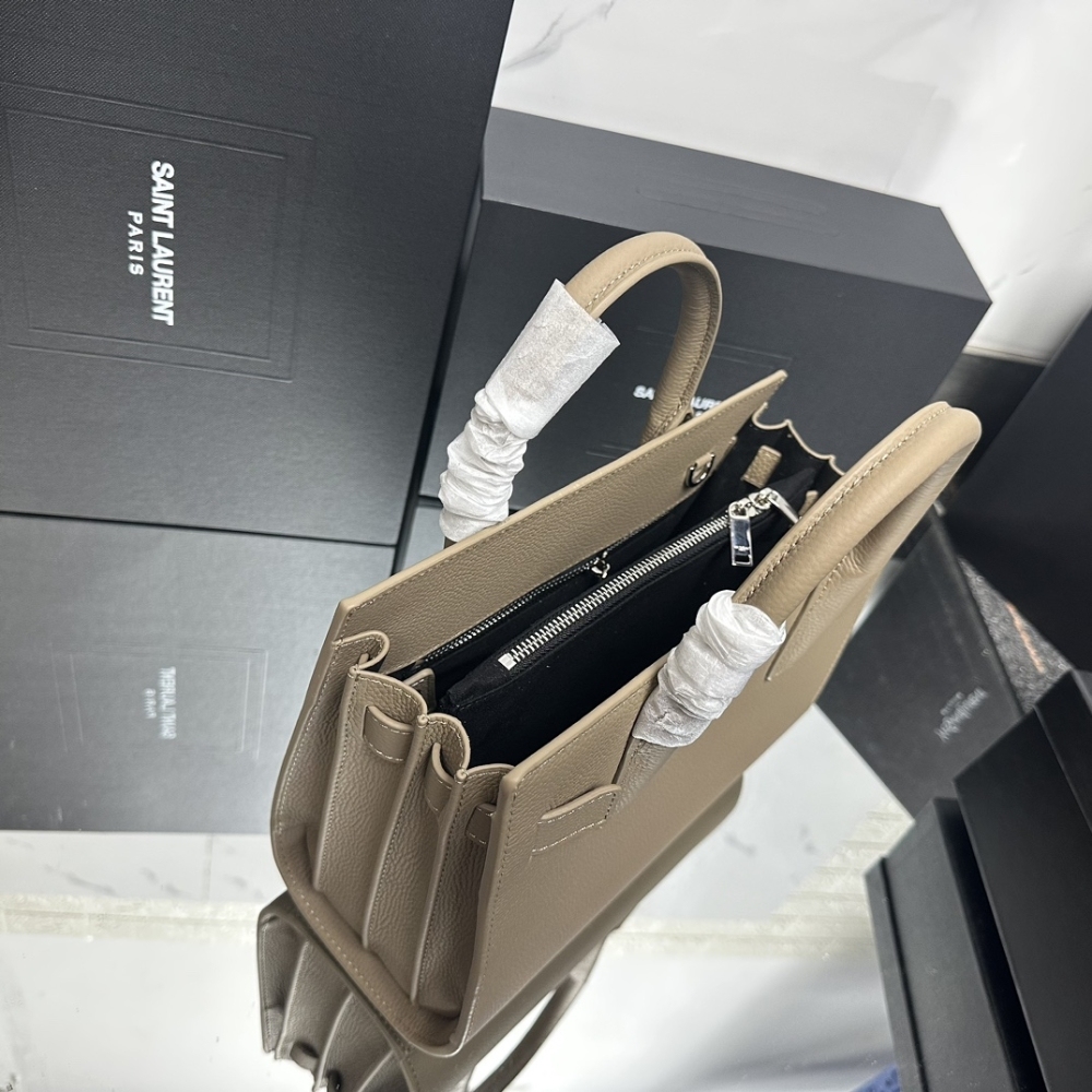 YSL SAC DE JOUR SMALL IN GRAINED LEATHER BEIGE 26CM