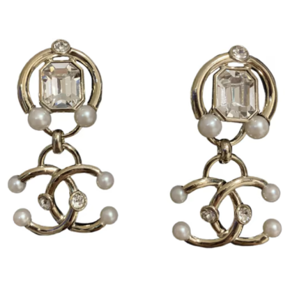 CC WHITE CRYSTALS EARRINGS
