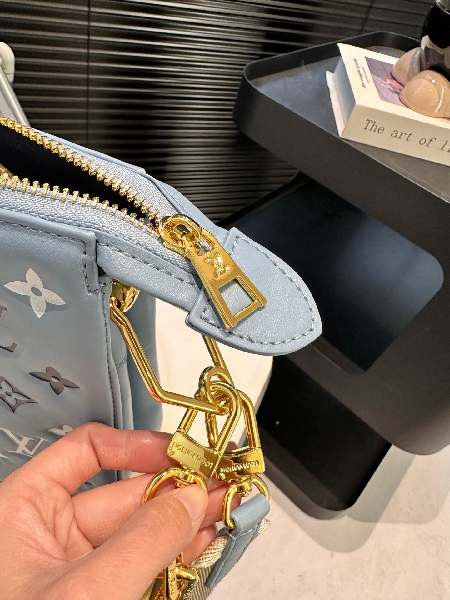 LV COUSSIN PM COUSSIN BAG BLUE 26CM M22953