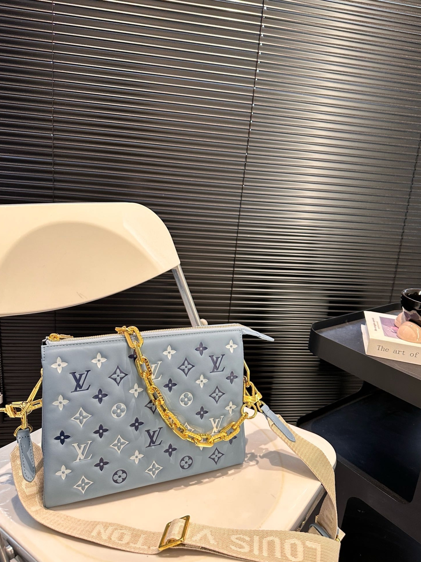 LV COUSSIN PM COUSSIN BAG BLUE 26CM M22953