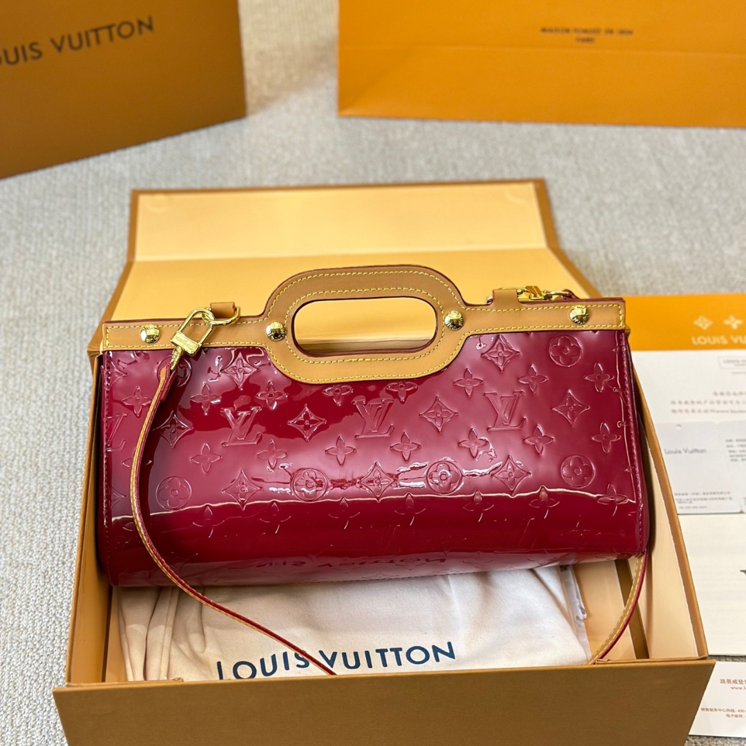 LV MONOGRAM VERNIS ROXBURY DRIVE HANDBAG RED 33CM