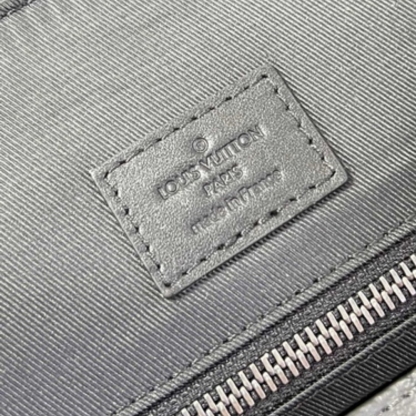 LV CHRISTOPHER MONOGRAM ECLIPSE REVERSE BLACK AND GREY 45CM M46331