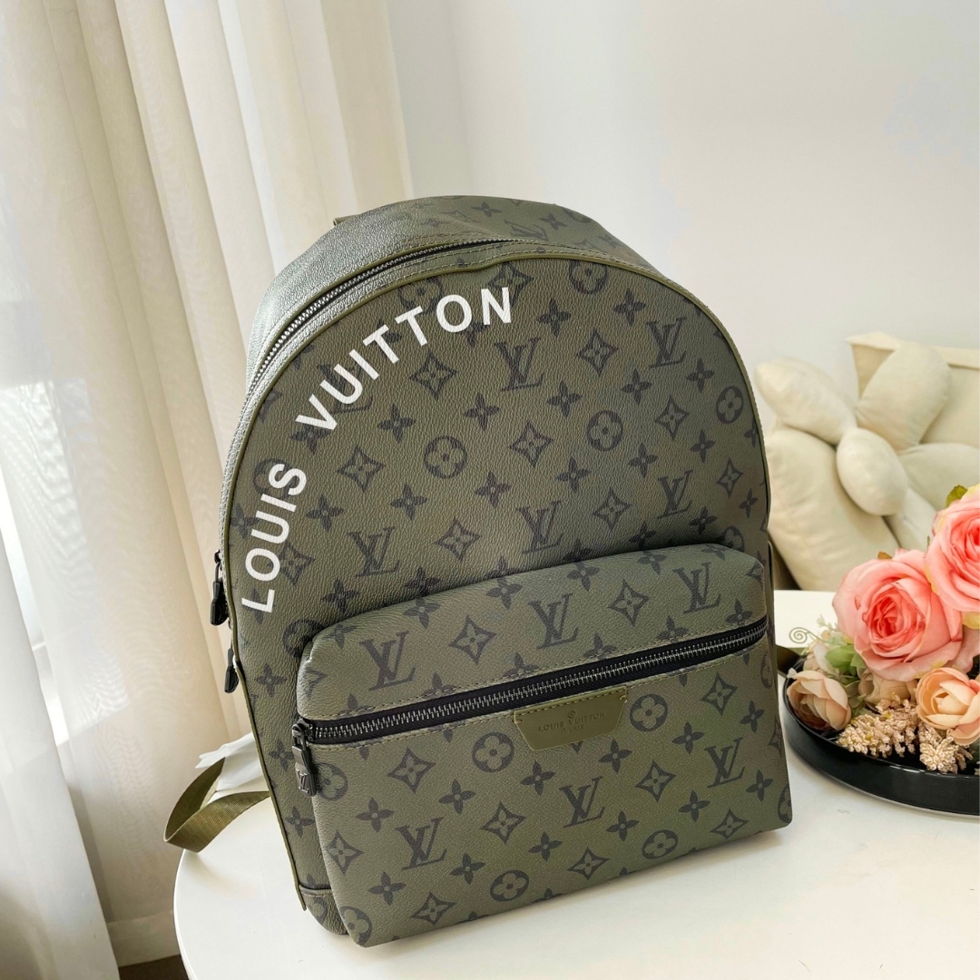 LV DISCOVERY BACKPACK PM GREEN 43CM M46802