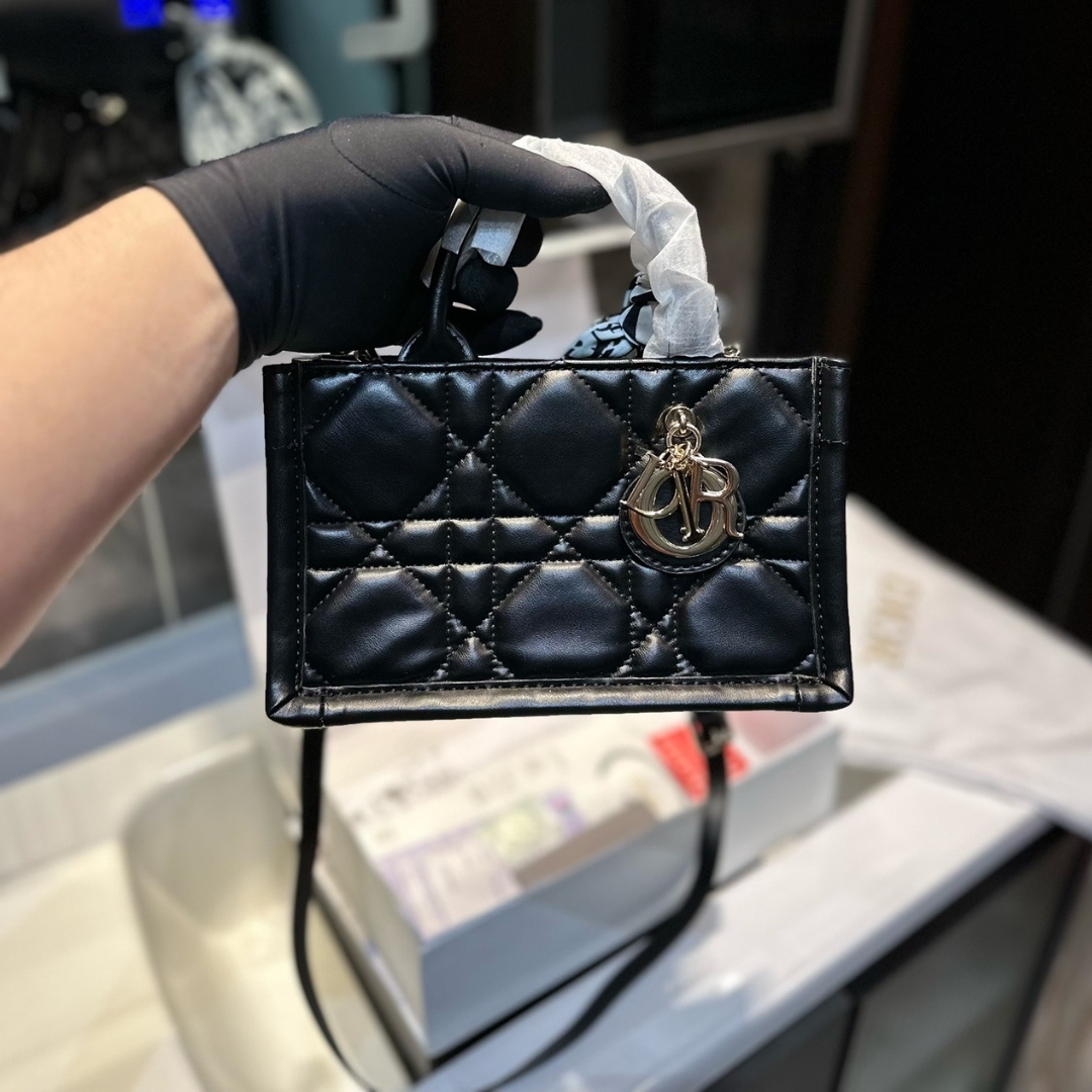 DOR MINI DOR BOOK TOTE MACROCANNAGE CALFSKIN BLACK 21CM S5573OWHP M900