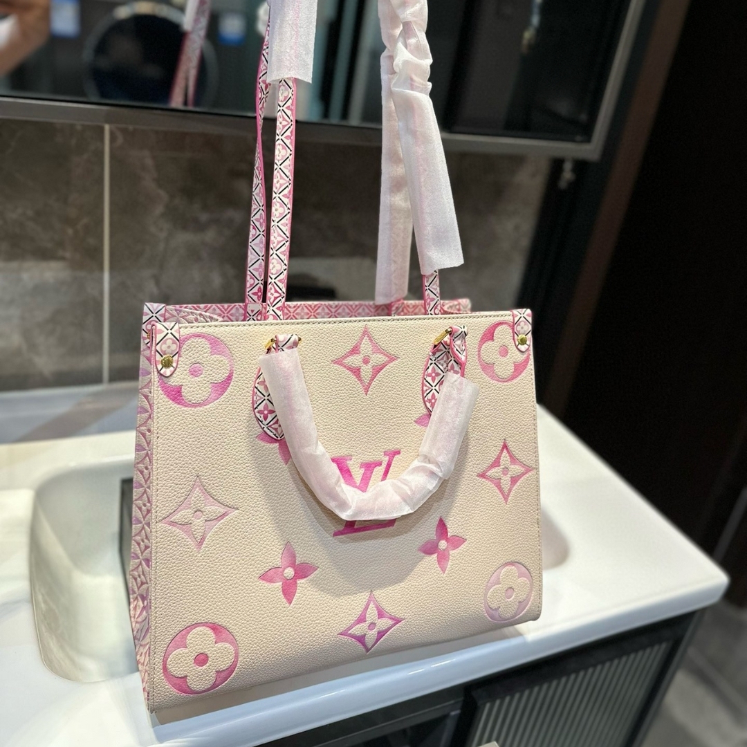LV BY THE POOL ON THE GO PM TOTE BAG PINK 34CM M22976