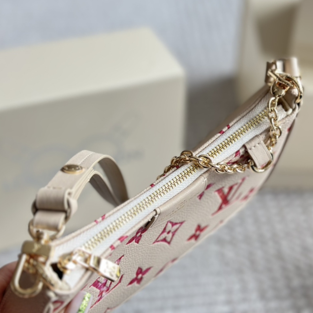 LV EASY POUCH ON STRAP SUNRISE AQUARELLE 21CM M83448