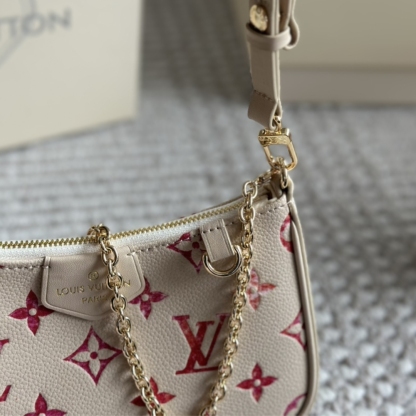 LV EASY POUCH ON STRAP SUNRISE AQUARELLE 21CM M83448