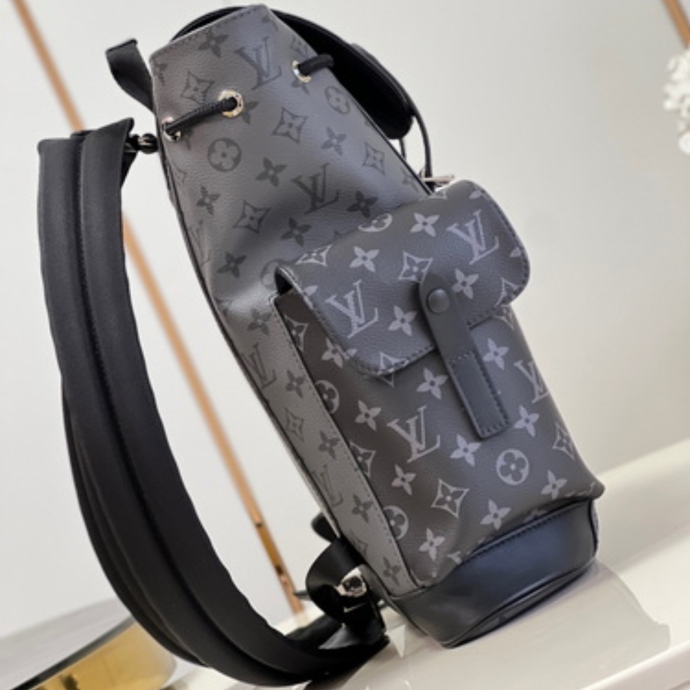LV CHRISTOPHER MONOGRAM ECLIPSE REVERSE BLACK AND GREY 45CM M46331