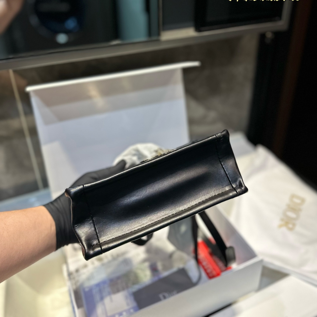 DOR MINI DOR BOOK TOTE MACROCANNAGE CALFSKIN BLACK 21CM S5573OWHP M900