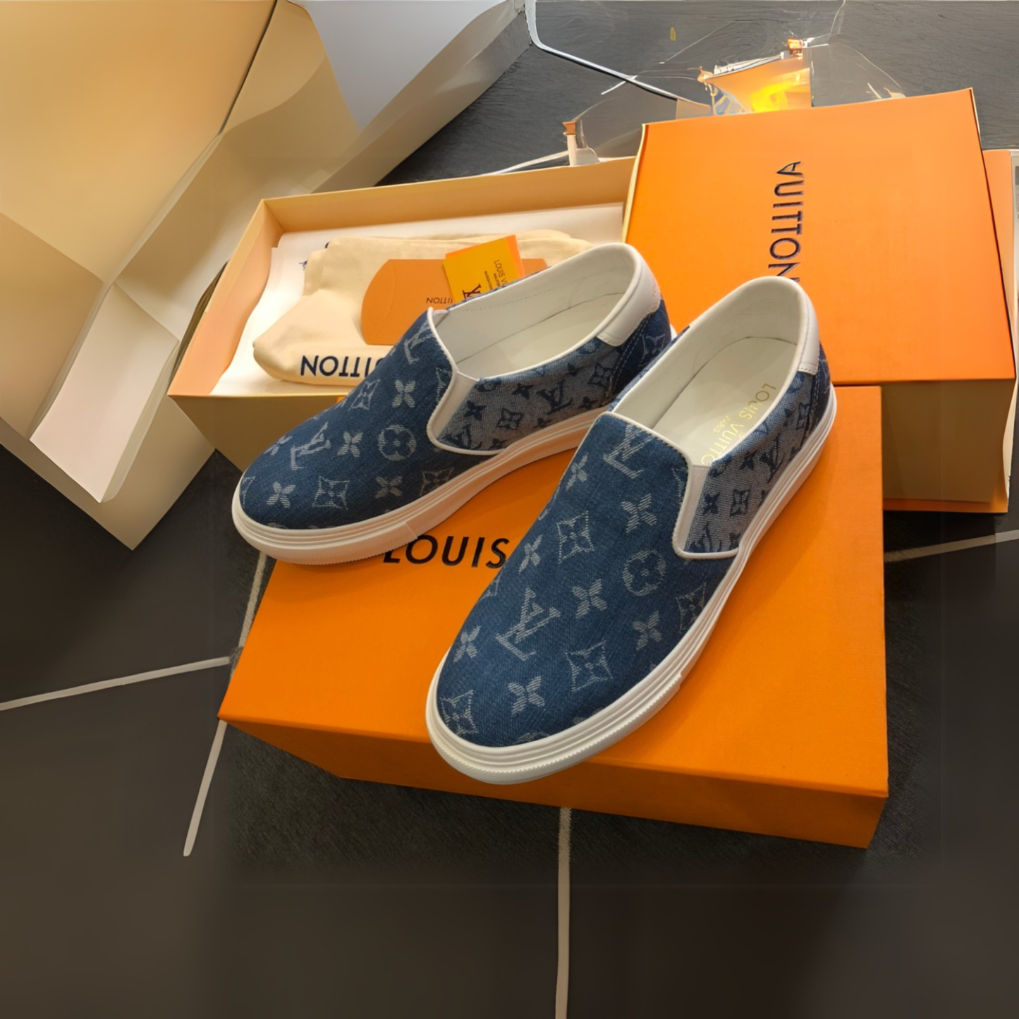 LUV LV SLIP ON BLUE