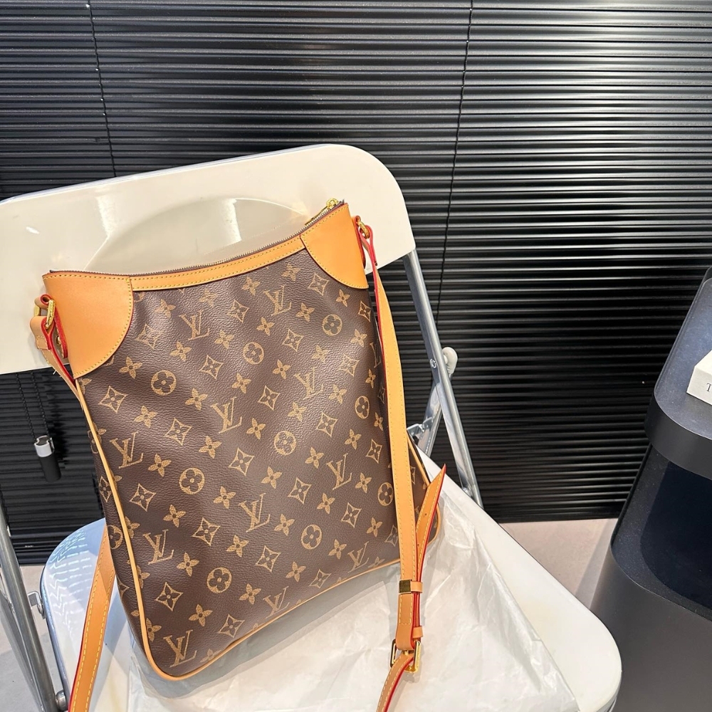 LV  MONOGRAM CANVAS ODEON PM BAG BROWN 29CM