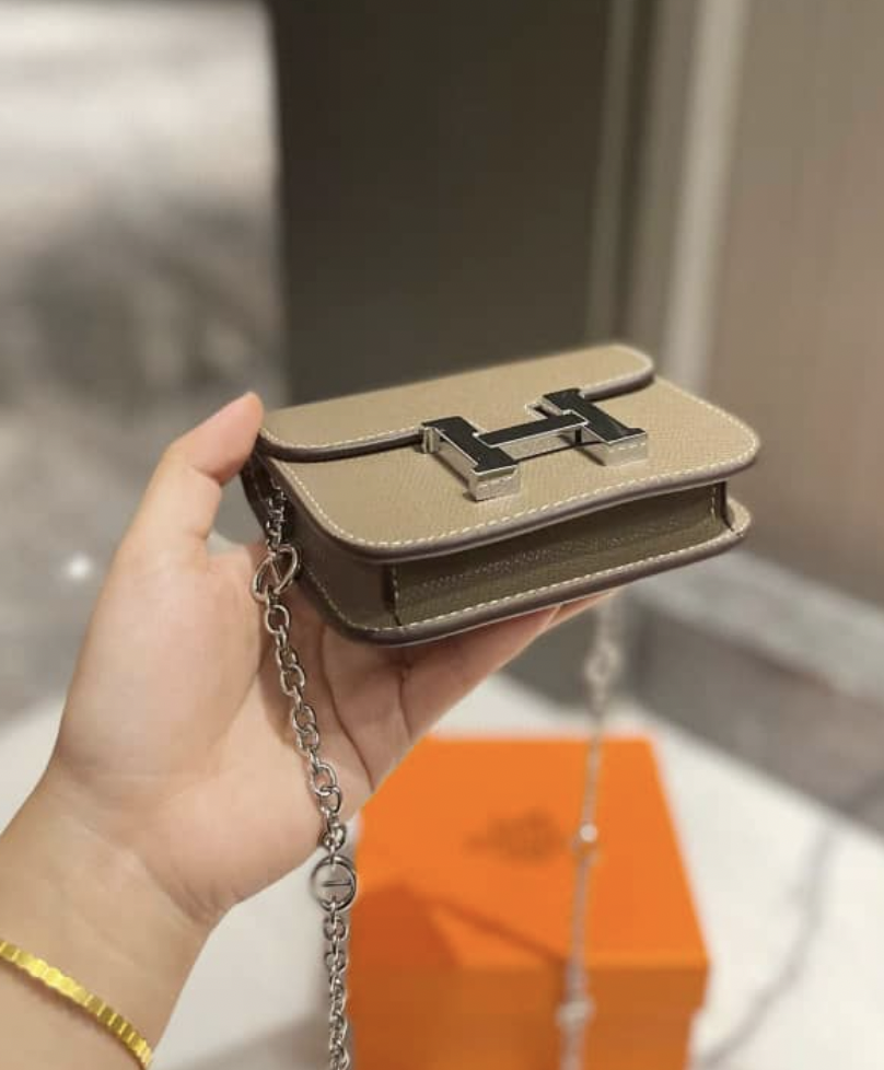 HM WALLETS CONSTANCE SLIM ETOUPE EPSOM 13CM