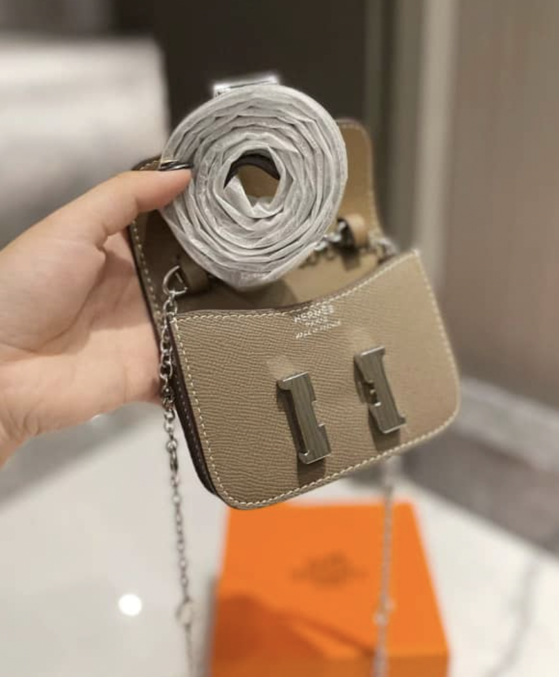 HM WALLETS CONSTANCE SLIM ETOUPE EPSOM 13CM