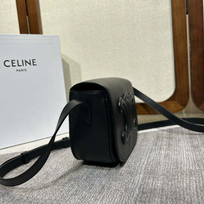Celine Folco Cuire Triomphe Shoulder Bag Black Calfskin