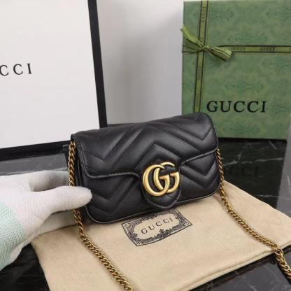 GG MARMONT MATELASSÉ SUPER MINI BAG 16.5CM 476433 DSVRT 1000