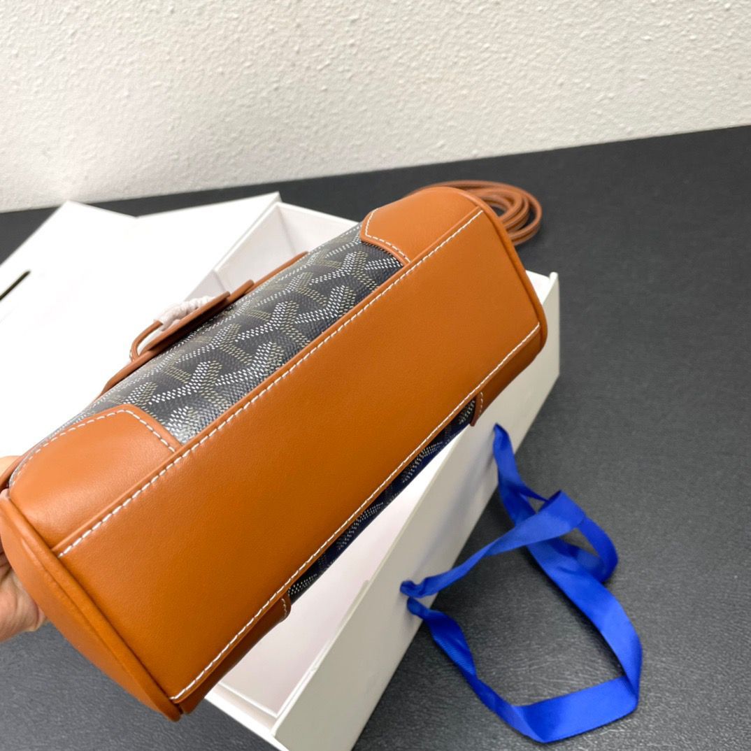 GOYARD SAIGON SOUPLE MINI BAG GOYARDINE CANVAS BLACK AND BEIGE 25CM