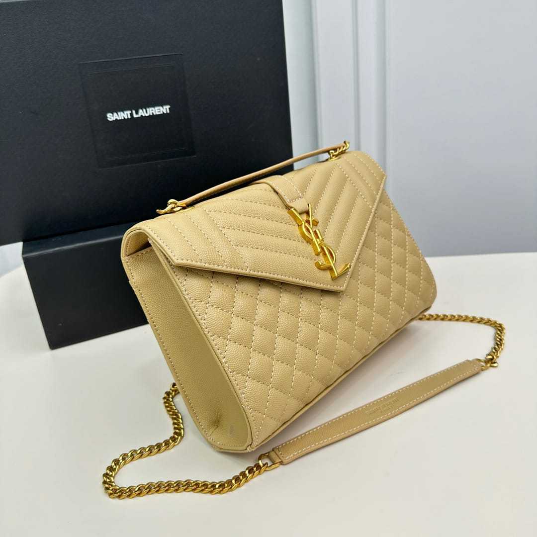 YSL ENVELOPE MEDIUM CHAIN BAG IN MIX MATELASSÉ GRAIN DE POUDRE EMBOSSED BEIGE 24CM 600185BOW912721