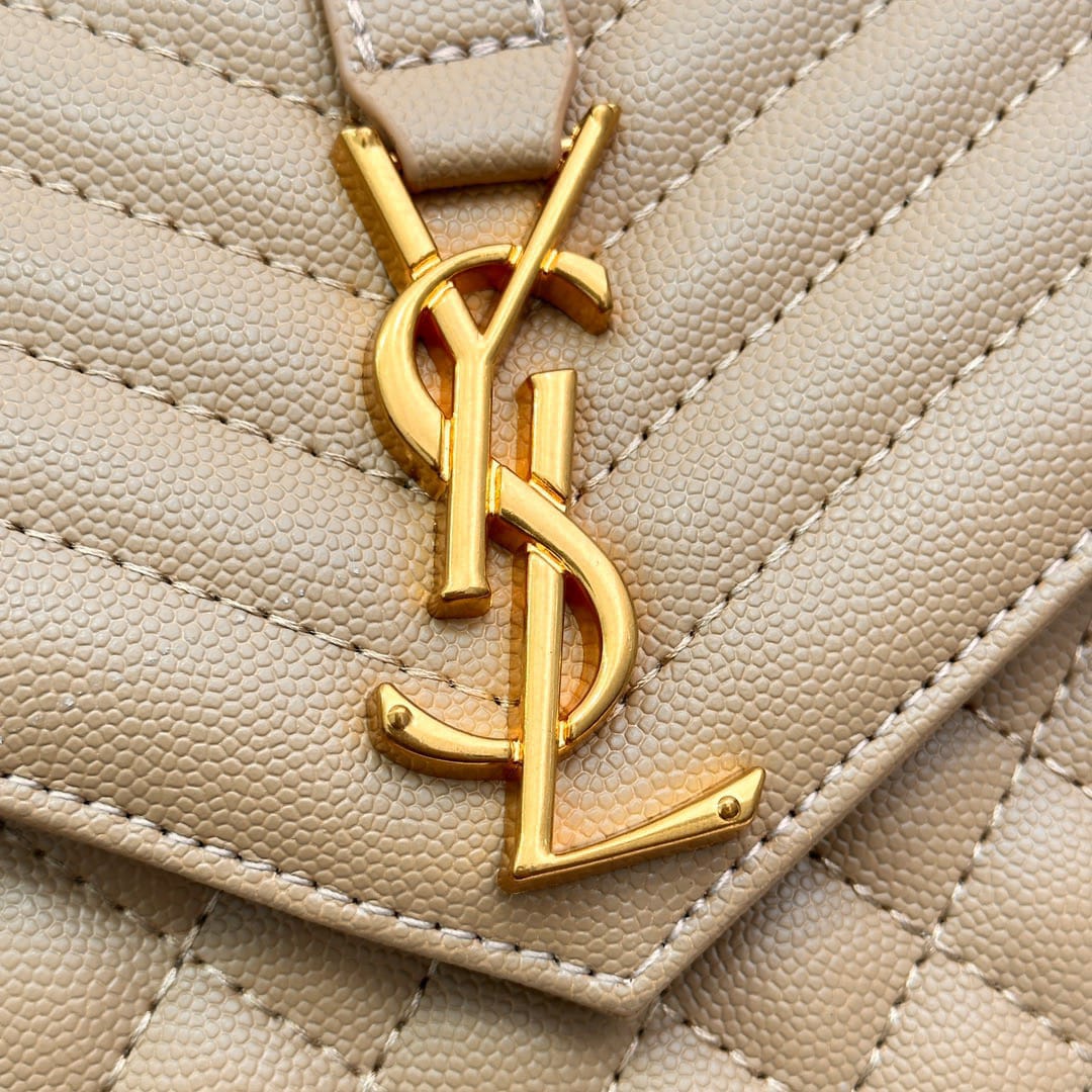 YSL ENVELOPE MEDIUM CHAIN BAG IN MIX MATELASSÉ GRAIN DE POUDRE EMBOSSED BEIGE 24CM 600185BOW912721