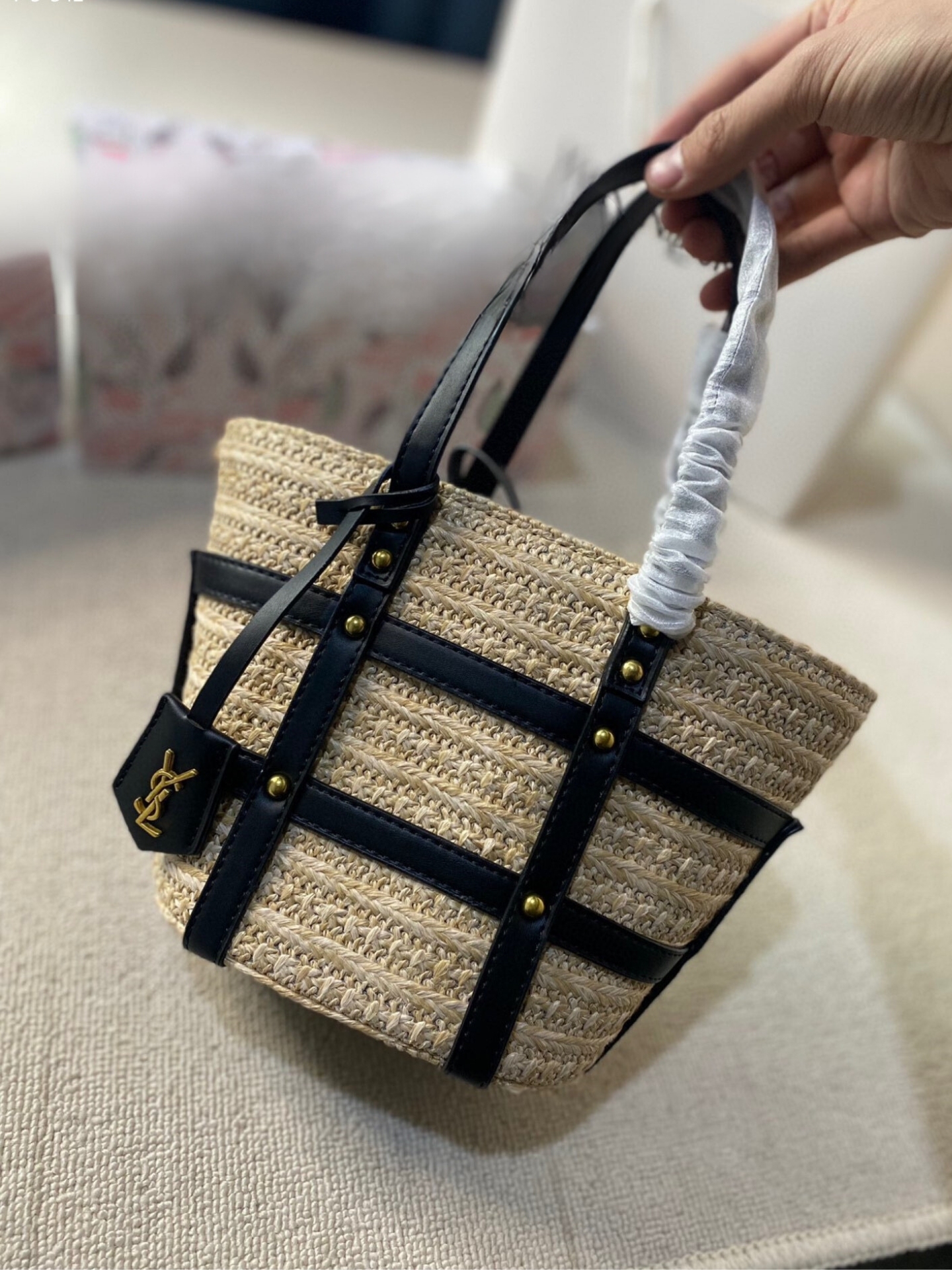YSL MEDIUM PANIER HARNESS RAFFIA TOTE BEIGE 17CM
