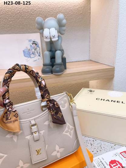 LUV TRIANON PM BAG GRAY 28CM