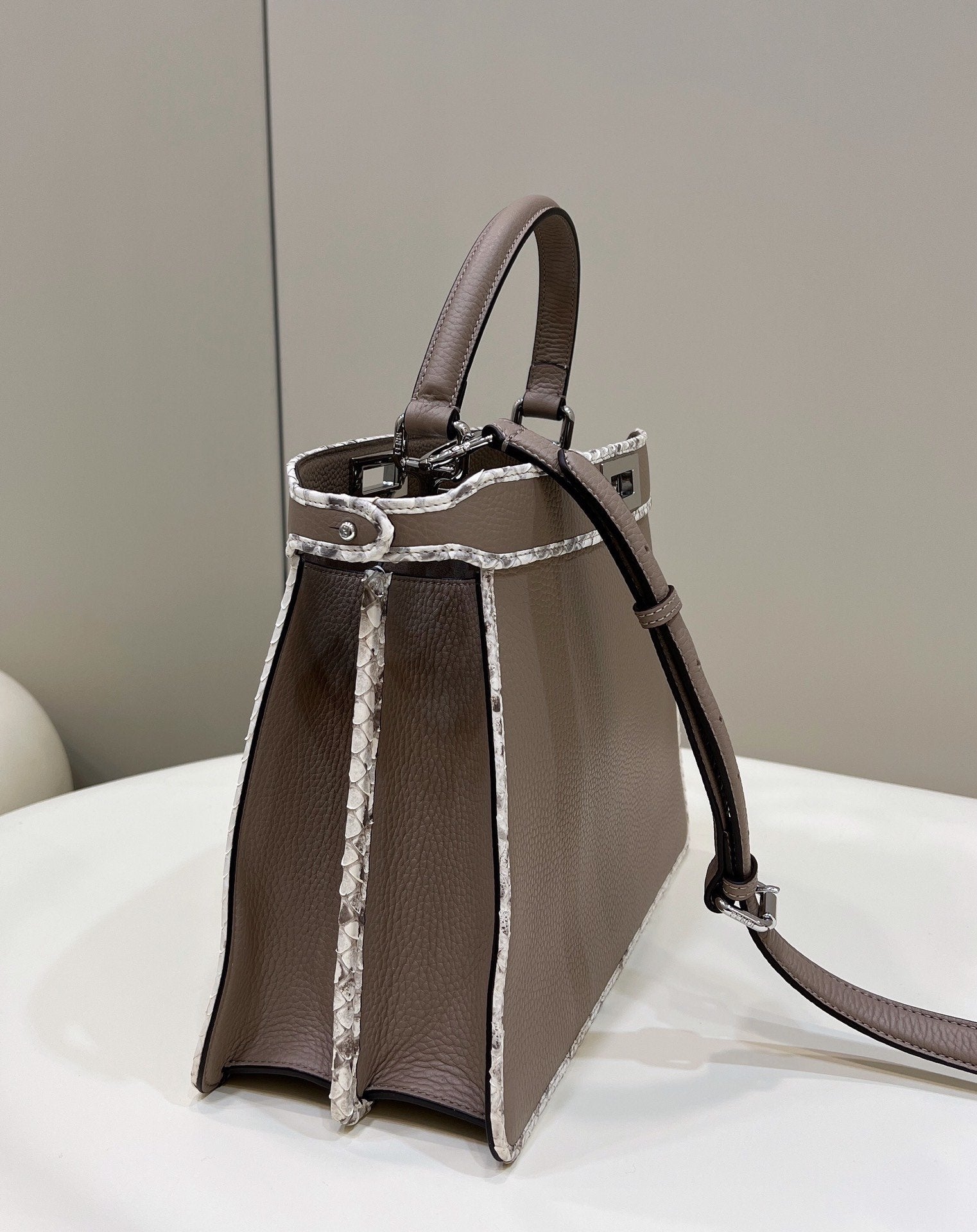 FI Peekaboo ISeeU Medium Greige For Women, Women&#8217;s Handbags, Shoulder Bag 13.1in/33.5cm FF
