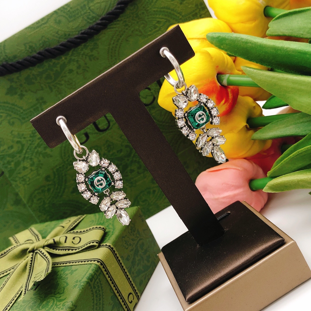 GG GG EARRINGS