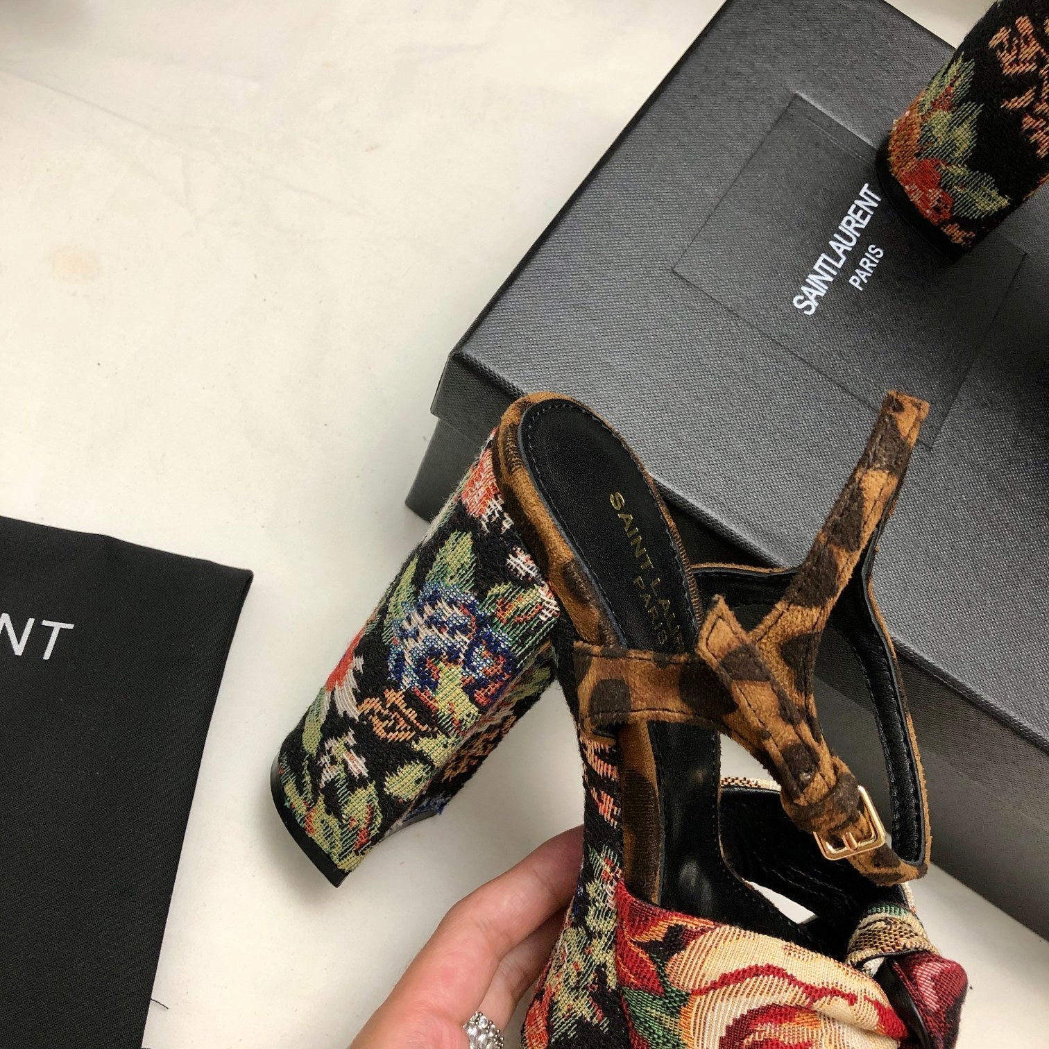 Luxury Shoes Sandals - SL - 490