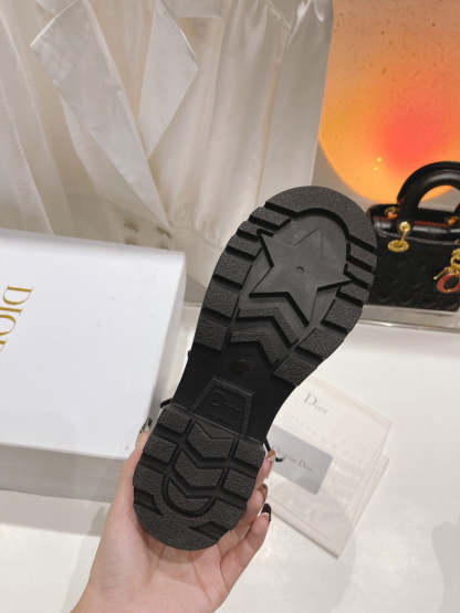 Luxury Shoes - DIR - 1050