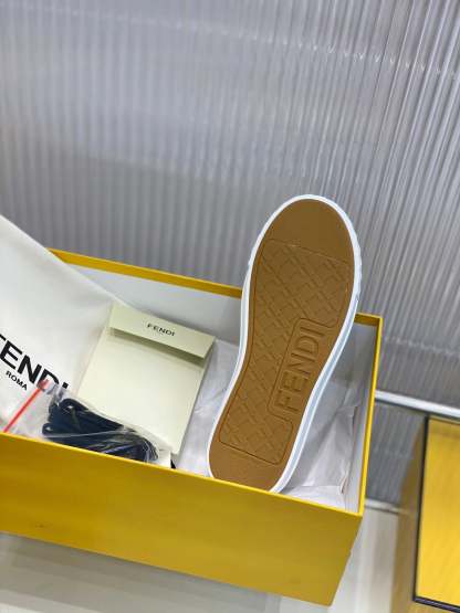 Luxury Shoes - FED - 506