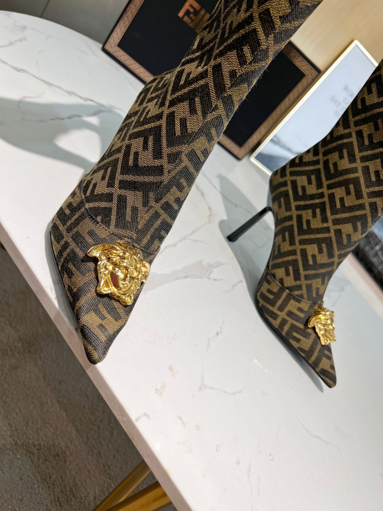 Luxury Shoes - FED - 387