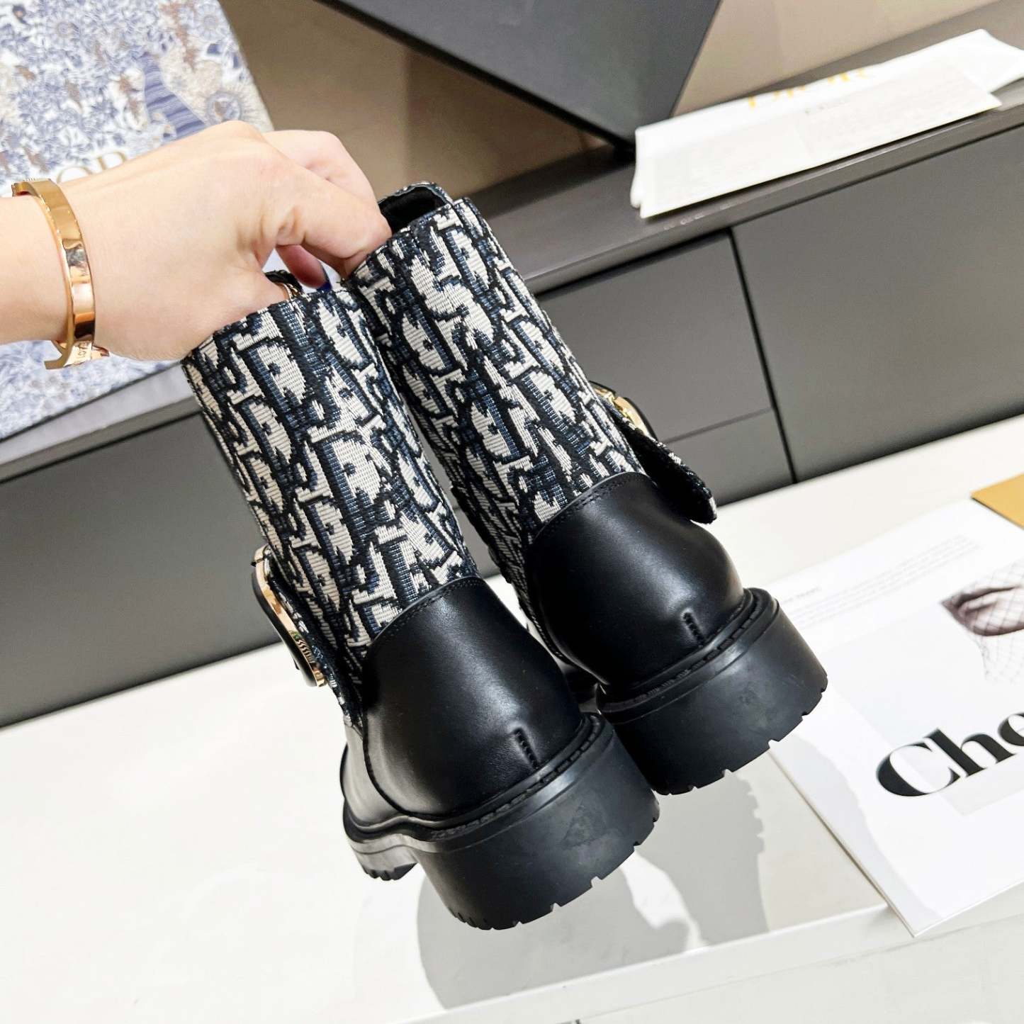 Luxury Shoes - DIR - 803