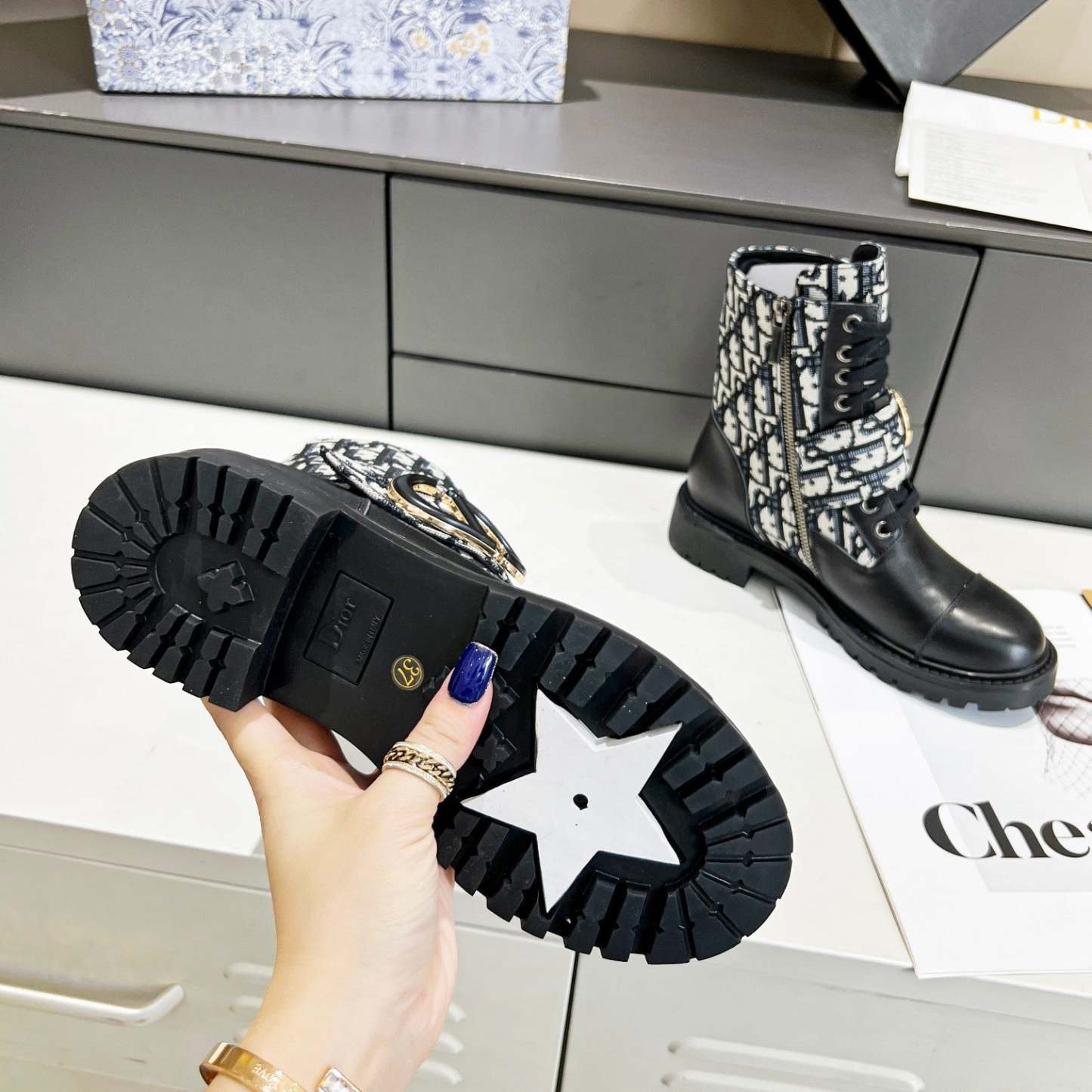Luxury Shoes - DIR - 803
