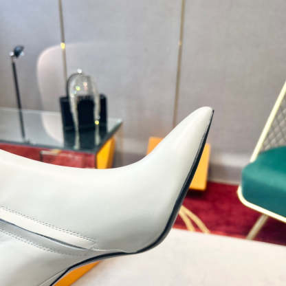 Luxury Shoes - LU-V - 486