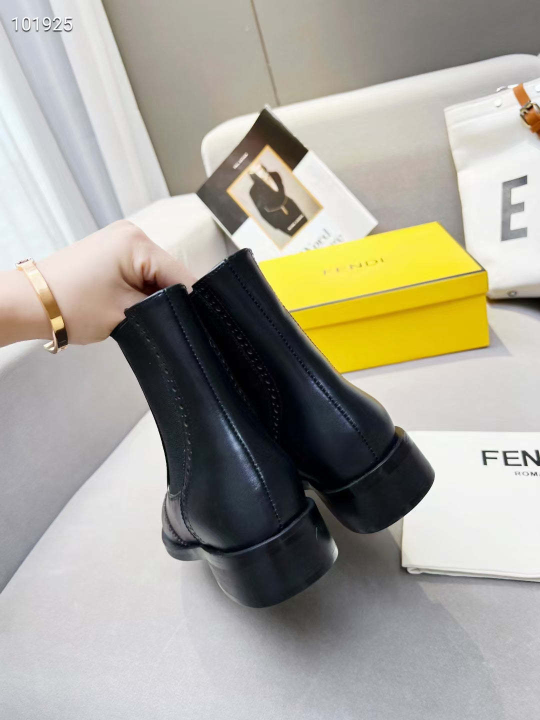 Luxury Shoes - FED - 314
