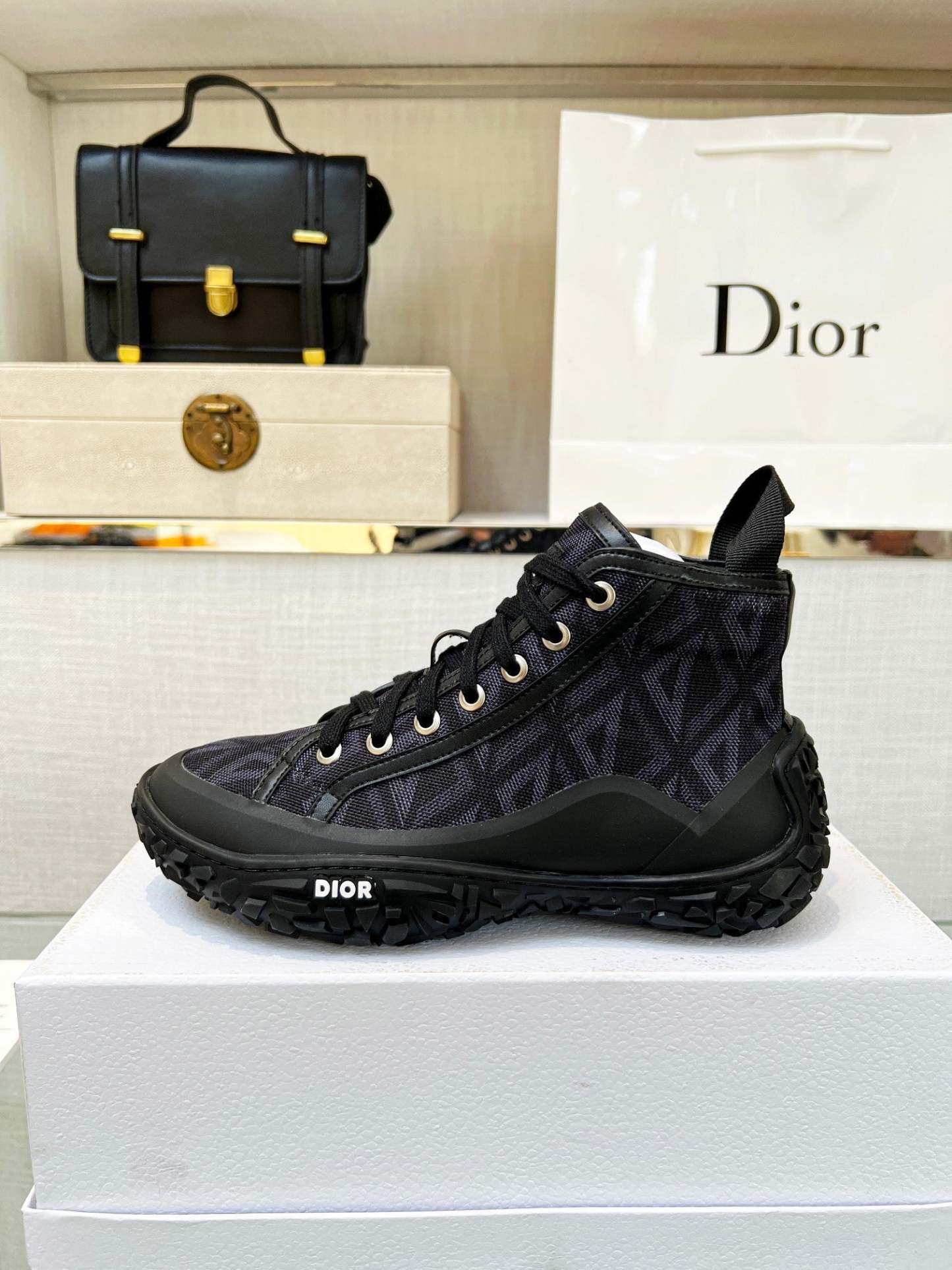 Luxury Shoes - DIR - 586