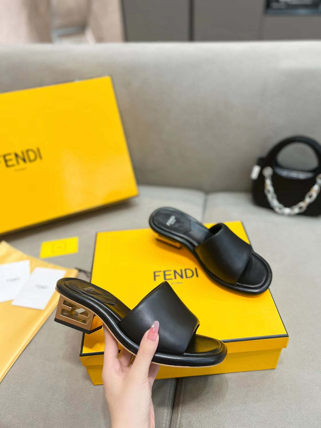 Luxury Shoes - FED - 151